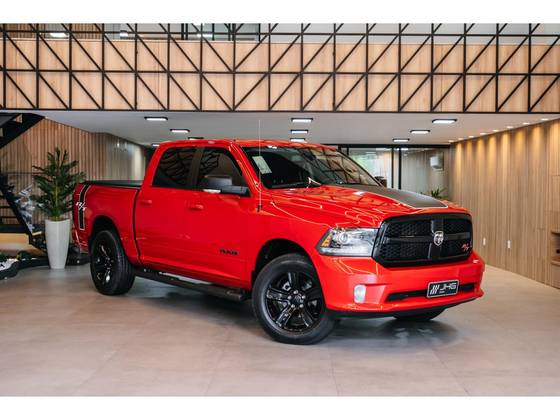 RAM CLASSIC 5.7 V8 GASOLINA R/T CD 4X4 AUTOMÁTICO